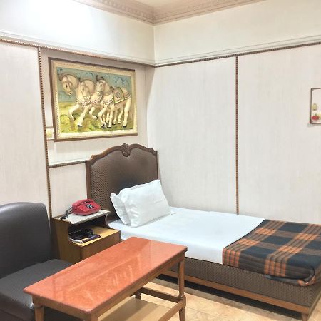 Nalanda Hotel Джамшедпур Экстерьер фото